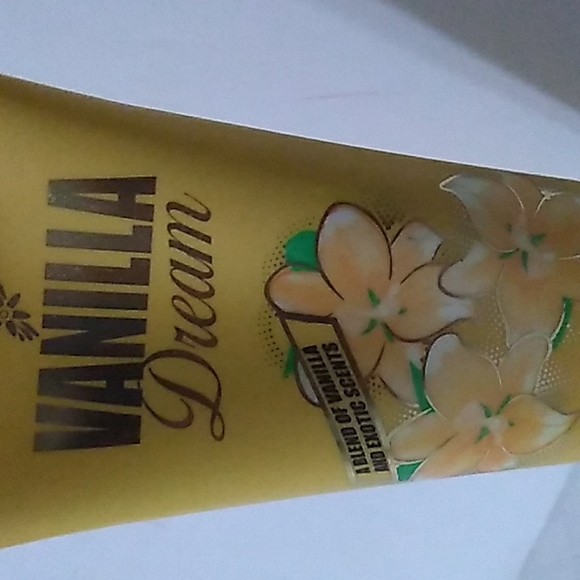 Bellamoure Vanilla Dream Body Lotion 4 fl oz Fragrance Collection - Picture 2 of 6